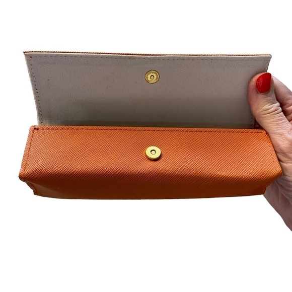 TORY BURCH - EYEWEAR / SUNGLASSES HOLDER / CASE - ORANGE - MAGNETIC CLOSURE S3 - Picture 2 of 10